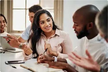 Kinh nghiệm phát triển nguồn nhân lực trẻ cho doanh nghiệp