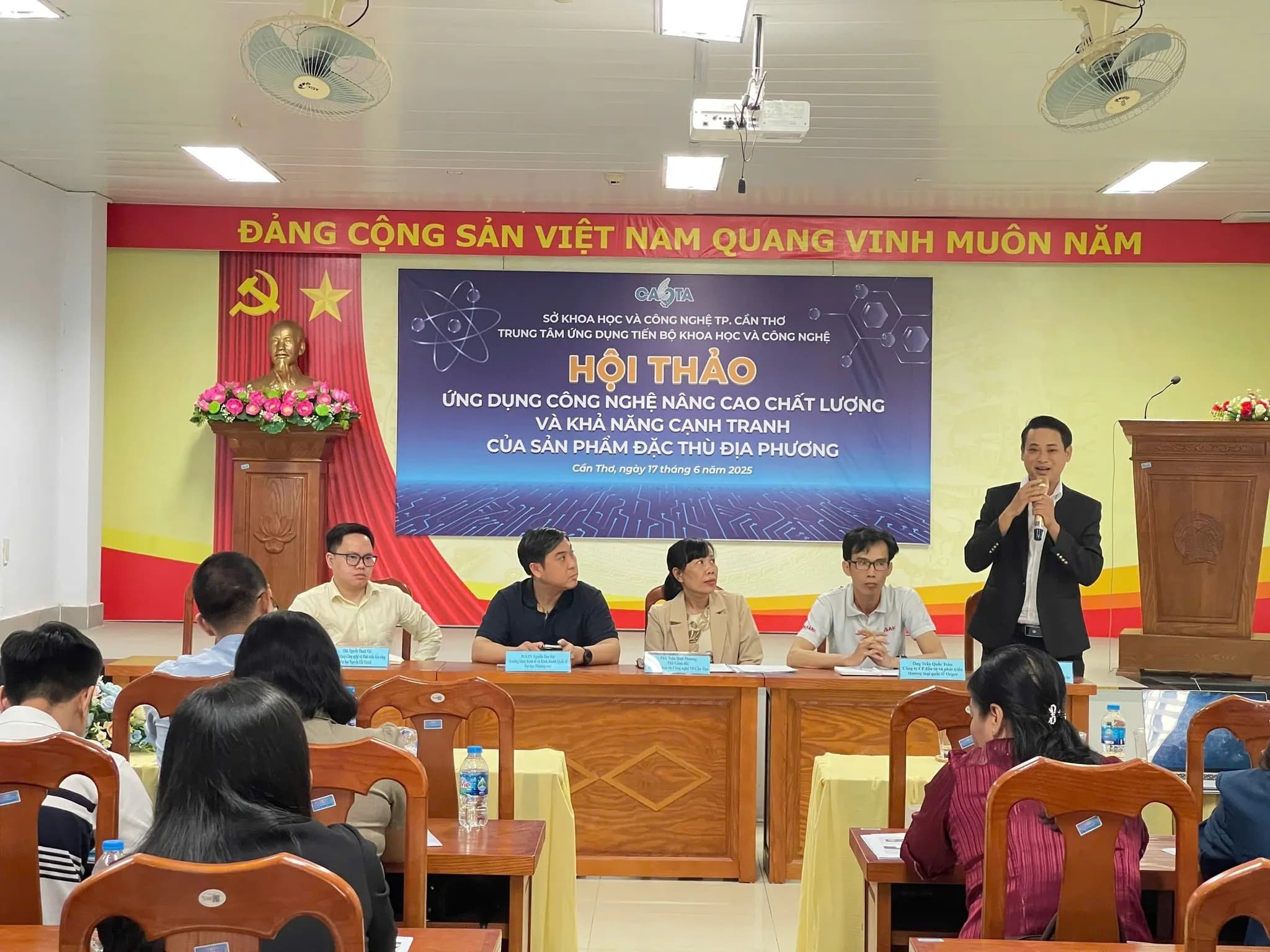 Hoạt động hợp tác đào tạo 18
